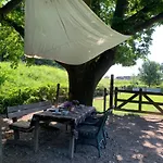 Luxury - Eik Bij De Dijk 3* Aalst
