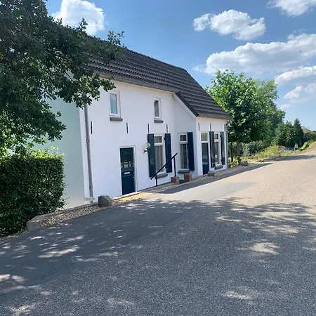 Luxury - Eik Bij De Dijk 3*