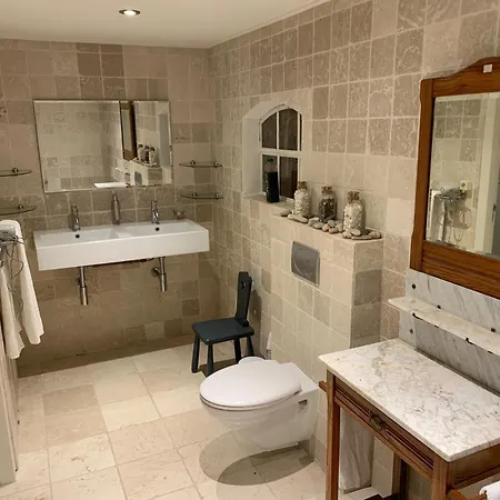 Luxury - Eik Bij De Dijk 3*